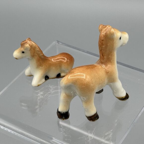 Vtg Glazed Miniature Horse Foal Set Unmarked Porcelain Bone China Ceramic 2" - Picture 3 of 6